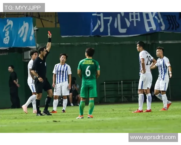 足球球星断腿外号背后的故事与球场残酷真相解析